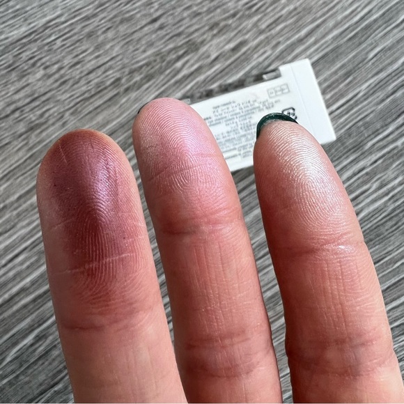 Shu Uemura x Karl Lagerfeld: Shupette Limited Edition Eyeshadow Trio - Picture 5 of 8